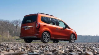 Renault Kangoo je na trhu téměř 30 let. Jednu dobu byl i nejprodávanějším vozem mezi MPV