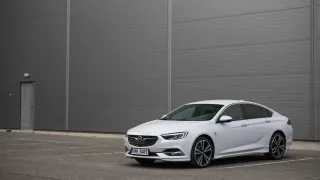 Opel Insignia Grand Sport 2.0 Turbo 4x4 exteriér 2