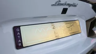 Zlatem pokryté Lamborghini