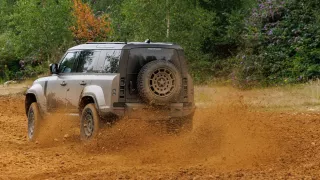 Land Rover Defender OCTA