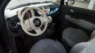 Fiat 500 1.4 16v interiér 1