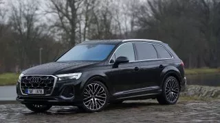 Prohlédněte si galerii současné Audi Q7