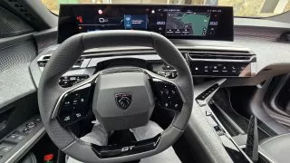 Peugeot 5008 5 míst