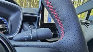 Toyota Corolla sedan 1.8 Hybrid GR Sport