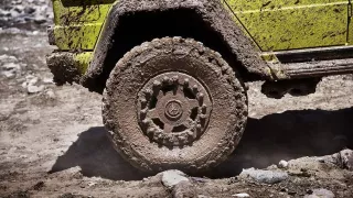Mercedes-Benz G500 4x4^2
