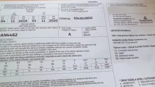 Zelená karta jako chyták. Při cestách po Evropě většinou stačí digitální verze, ale neplatí to vždy
