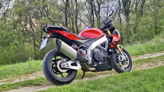 Aprilia Tuono V4 1100