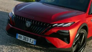 Peugeot 408