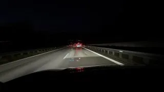Digitální světla nového Audi Q3 v praxi: Takhle s nimi kouzlí a maluje na asfaltu