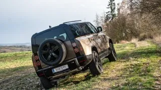 Test Land Rover Defender P300e