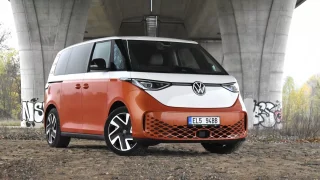 Když nafta za 50 Kč řidiče nezajímá. VW ID. Buzz je čím dál zajímavější alternativou k Multivanu