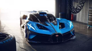 : Pneumatiky pro Bugatti Bolide vydrží jen 60 kilometrů. Jedna sada stojí 175 tisíc korun