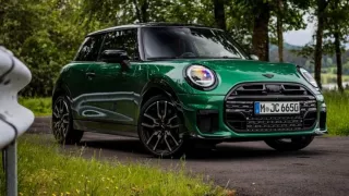 Mini Cooper S se změnilo z pankáče v hipstera. Vyzkoušeli jsme ho v okolí Nordschleife