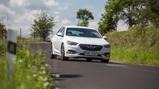 Opel Insignia Grand Sport 2.0 Turbo 4x4 jízda 9