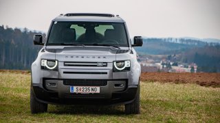 Land Rover Defender Outbound