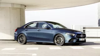 Mercedes AMG A 35 4MATIC 5