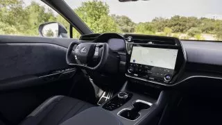 Lexus RZ