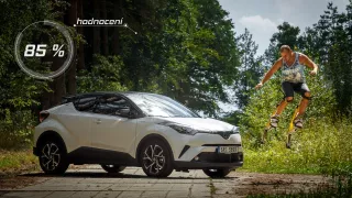 Skočit do Toyoty C-HR 1,8 Hybrid Selection? Rozhod