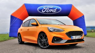 Motor z Fordu Mustang a vylepšené jízdní vlastnosti. Testovali jsme zbrusu nový Ford Focus ST