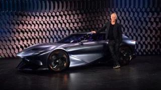 Zůstaneme jiní a plní emocí, říká druhý muž španělské automobilky. V rukávu má spoustu nových modelů