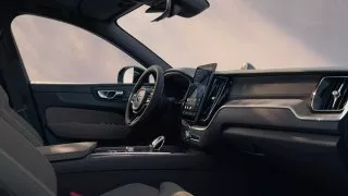 Volvo XC60 po faceliftu (2025)