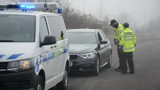 Při nákupu ojetiny si dejte pozor, kolik hotovosti vezete. Můžete totiž dostat pokutu až 10 milionů