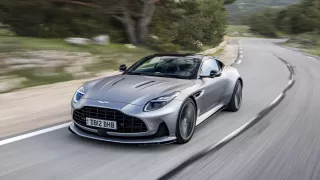 Nový Aston Martin DB12