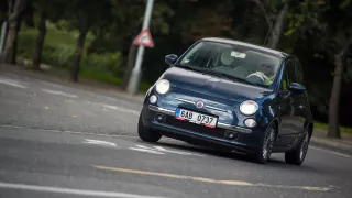 Fiat 500 1.4 16v ve městě 13