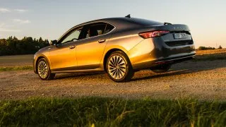 Škoda Superb 2.0 TDI DSG 110 kW