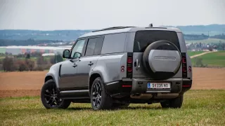 Test: Land Rover Defender Outbound je skvělé auto na spaní i cestování. Chyby se ale najdou