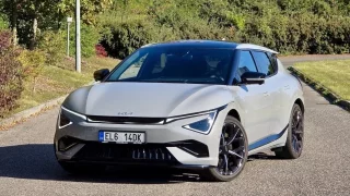 Výkon 650 koní s cenou pod dva miliony. Kia EV6 GT kombinuje ďábelskou sílu a denní využitelnost