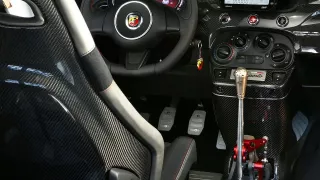 Abarth 695 Biposto - Obrázek 18