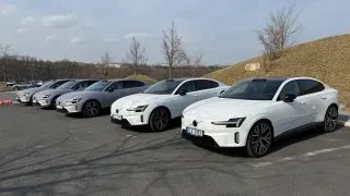 Nové Volvo ES90 je mozek na kolech. Jezdí za málo a po českých silnicích se nese jako na obláčku