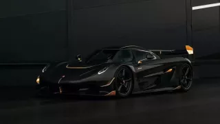 Koenigsegg Jesko potažený 24karátovým zlatem