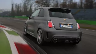 Abarth 695 Biposto - Obrázek 7