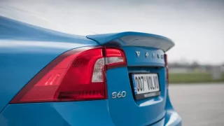 Prohlédněte si ostré Volvo S60 Polestar 23