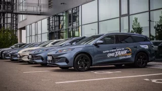 Octavia nebude spát. Čínský kombík jsme vzali do Mnichova, na jednu nádrž tam dojede třikrát