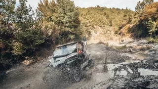 Útěk z reality až na dřeň: S buggy CFMOTO v brutální rallye napříč nevyzpytatelnou Albánií