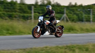 Test motocyklu Indian FTR 1200 Sport: Konečně mašina, kterou chceme parkovat v garáži!