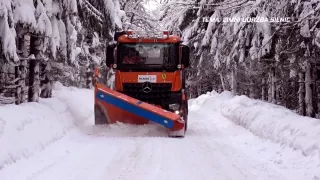 Téma: Zimní údržba silnic, test sypače s radlicí