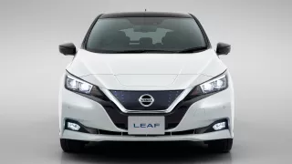 Nový Nissan Leaf je tu. Vypadá dobře a ujede 380 k