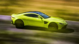 Aston Martin Vantage MY2018 5