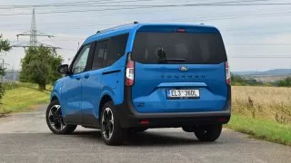 Ford e-Tourneo Courier