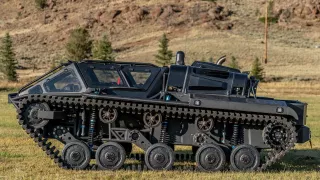 Tank pro volné chvíle Ripsaw EV3-F4.