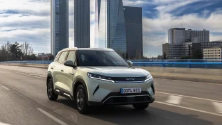 Čínské BYD je největší výrobce elektromobilů a plug-in hybridů. Letos jich už prodalo 3,7 milionu
