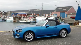 FIAT 124 SPIDER exteriér 5