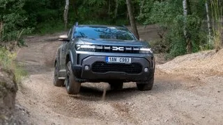 Dacia Duster a Bigster