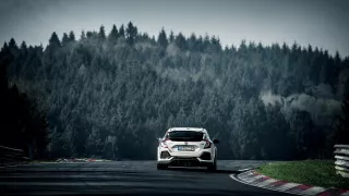 Nejrychlejší předokolka je Civic Type R - Obrázek 