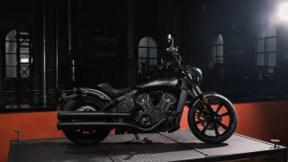 Indian Scout Rouge