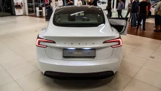 Tesla Model 3 Highland